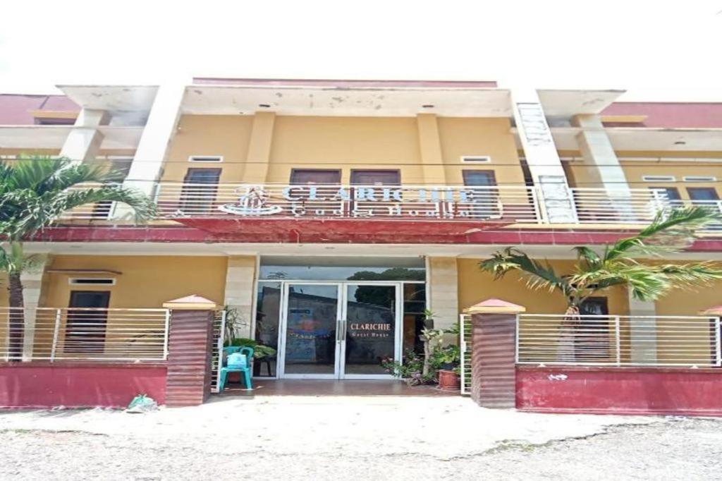 Spot On 3605 Clarichie Guest House Kupang  Exteriör bild